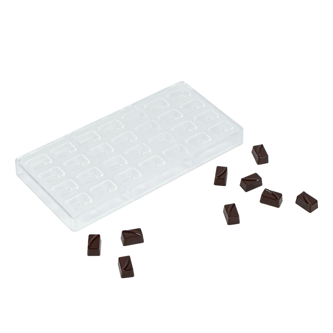 Restaurantware Pastry Tek 28-Compartment Wave Candy & Chocolate Molds, Polycarbonate - Restaurant Equipment and Smallwares - Canadian Distribution - Ships Free Within Canada on Orders Above CAD $199