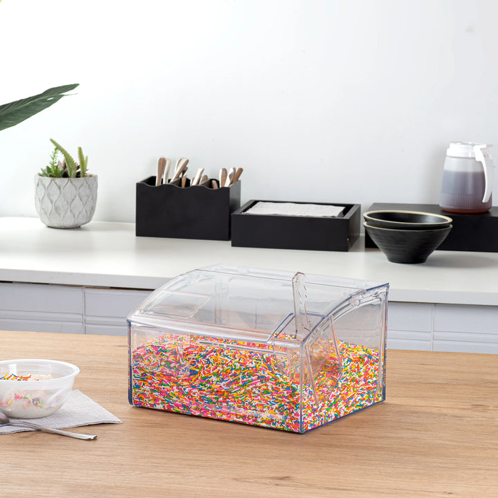 Restaurantware Met Lux 2 Gallon Topping Bin, Clear, Plastic, 7 x 9.75 x 11.75 Inch, with Scoop - 1 Unit/Case - Restaurant Equipment and Smallwares - Canadian Distribution - Ships Free Within Canada on Orders Above CAD $199