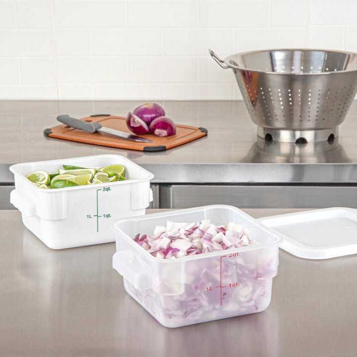 Restaurantware Met Lux 2 Quart Square Food Storage Containers, Translucent, 7 x 7 x 4 Inch, with Green Volume Markers - Restaurant Equipment and Smallwares - Canadian Distribution - Ships Free Within Canada on Orders Above CAD $199