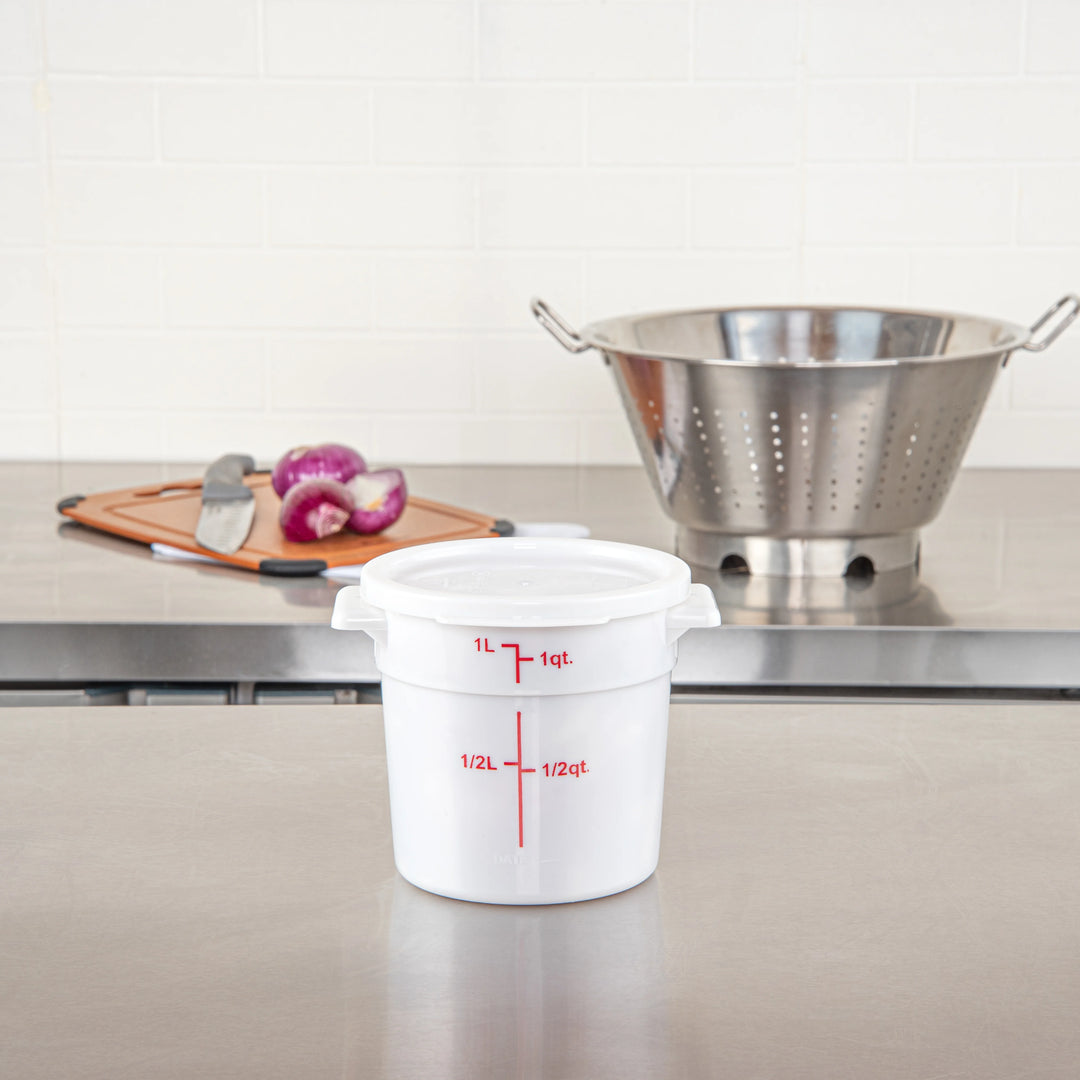Restaurantware Met Lux Lids, White, Plastic, Round, for 1 Quart Food Storage Container - Restaurant Equipment and Smallwares - Canadian Distribution - Ships Free Within Canada on Orders Above CAD $199