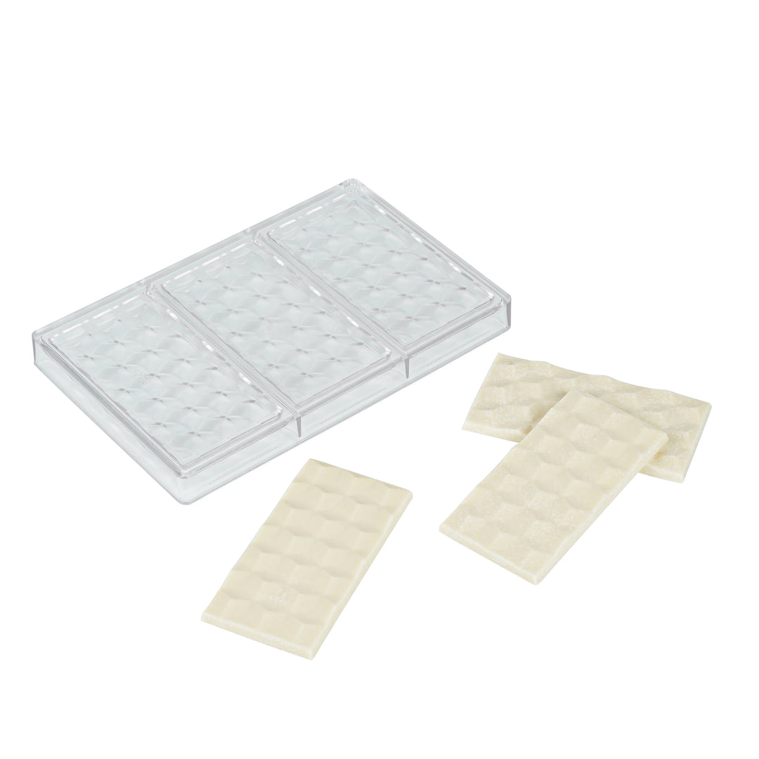 Restaurantware Pastry Tek 3-Compartment 3D Cube Candy & Chocolate Molds, Polycarbonate - 10 Units/Case - Restaurant Equipment and Smallwares - Canadian Distribution - Ships Free Within Canada on Orders Above CAD $199