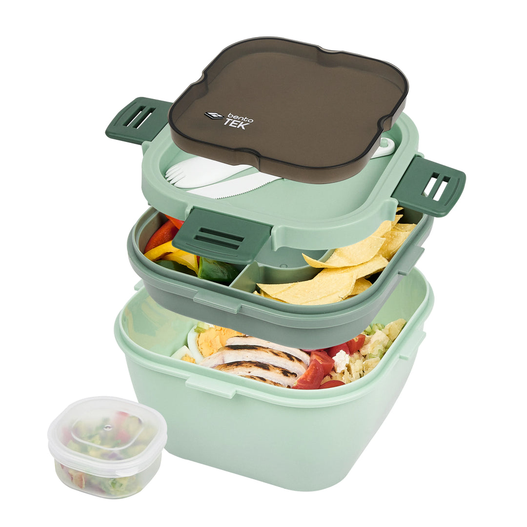 Restaurantware Bento Tek 58 Ounce Microwave-Safe Lunch Boxes, Green, 7.25 x 7.25 x 4.25 Inch, with Fork & Knife - Restaurant Equipment and Smallwares - Canadian Distribution - Ships Free Within Canada on Orders Above CAD $199