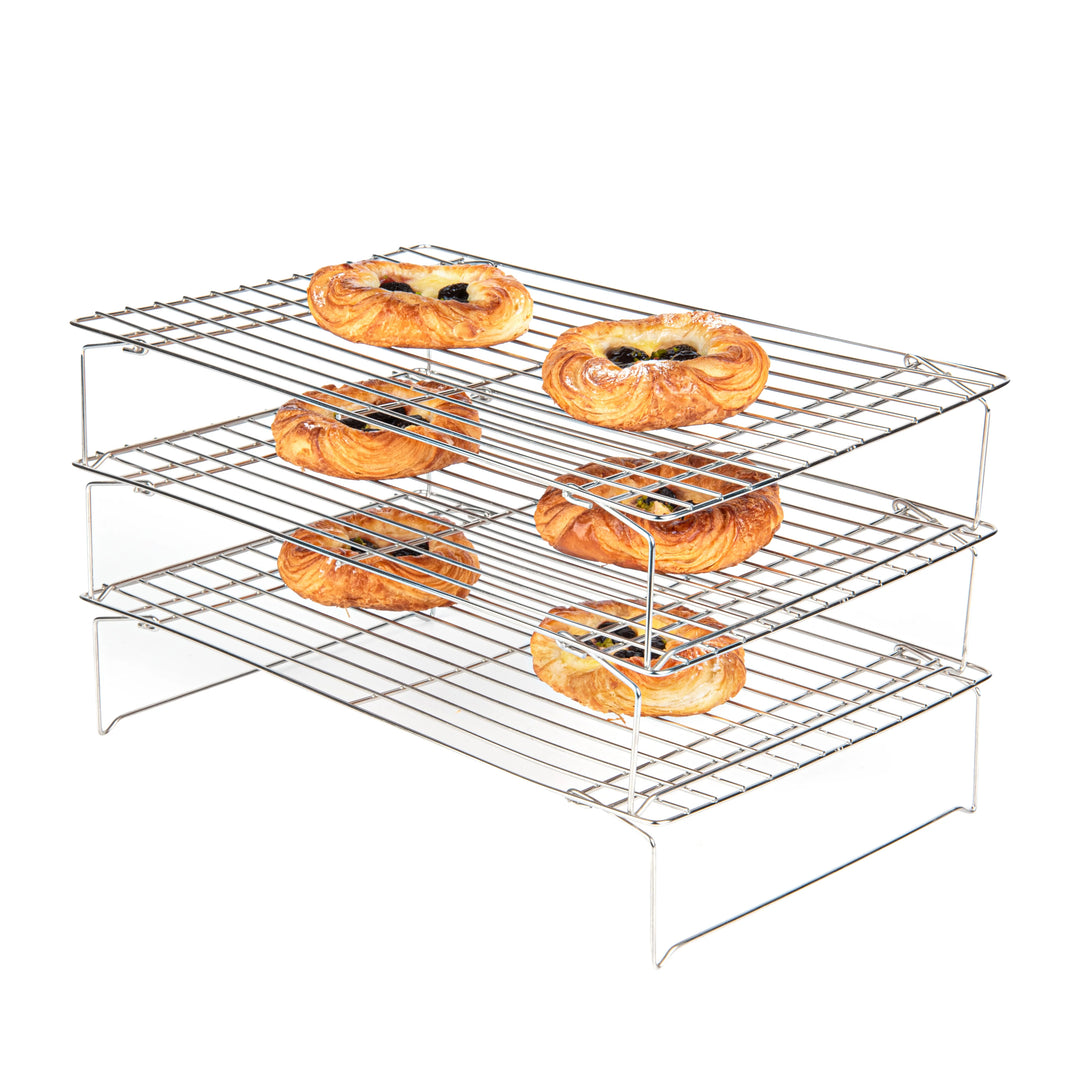Restaurantware Met Lux 3-Tier Stackable Wire Cooling Rack Set, Stainless Steel, 15.75 x 9.75 x 8.25In - Restaurant Equipment and Smallwares - Canadian Distribution - Ships Free Within Canada on Orders Above CAD $199