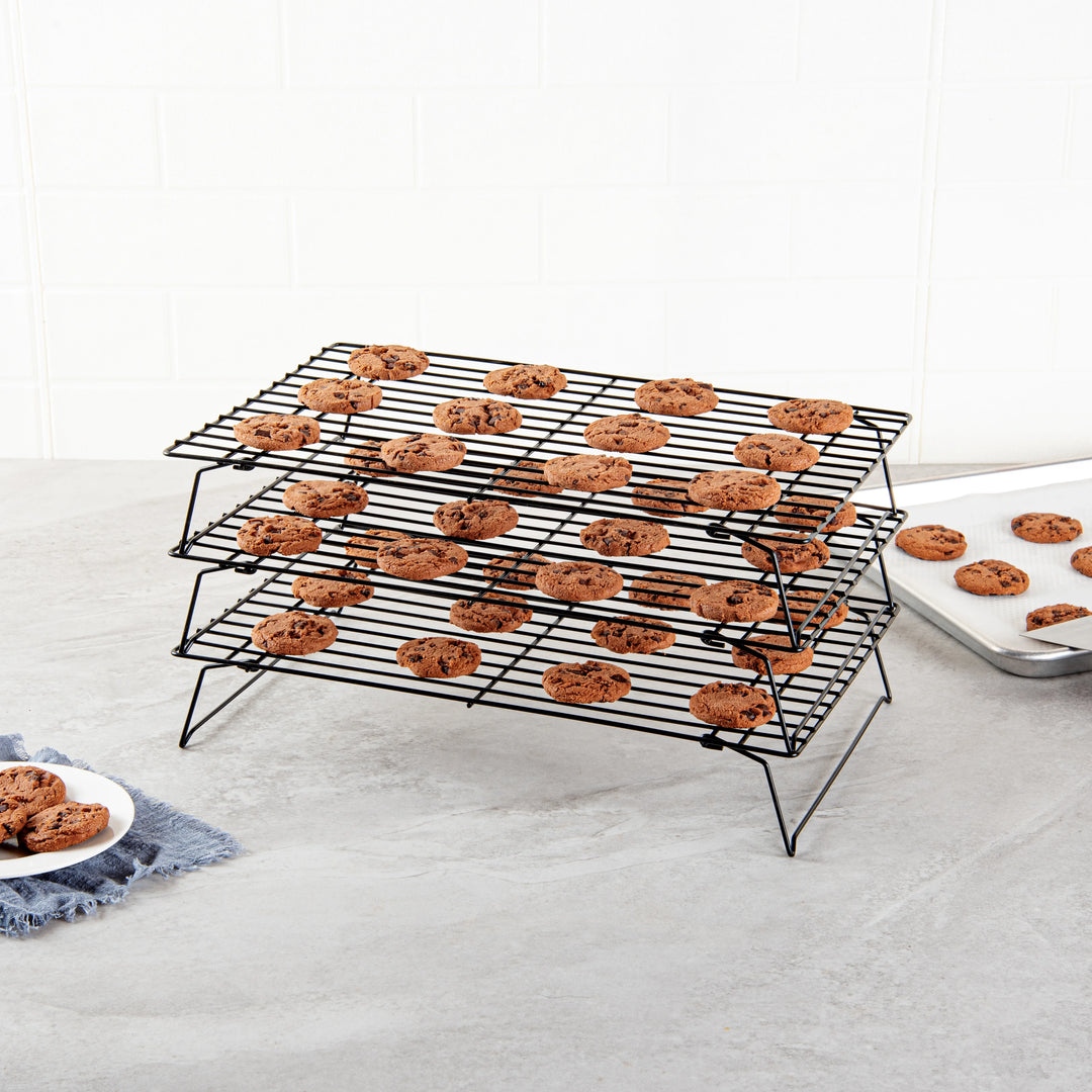 Restaurantware Met Lux 3-Tier Stackable Wire Cooling Rack Set, Black, Iron, 15.75 x 9.75 x 8.25In - Restaurant Equipment and Smallwares - Canadian Distribution - Ships Free Within Canada on Orders Above CAD $199
