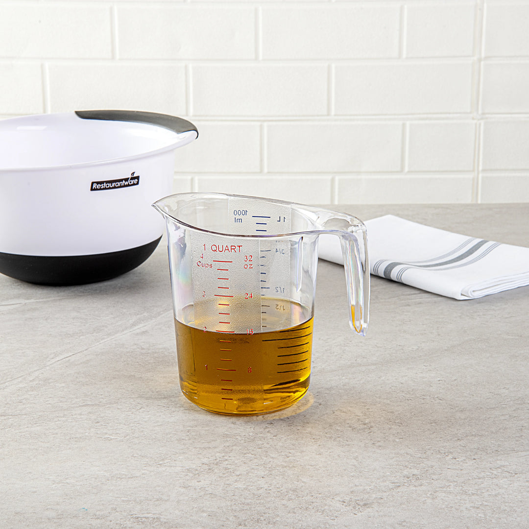 Restaurantware RW Base 1Qt Clear Plastic Measuring Cup, 6.50 x 4.75 x 6In - Restaurant Equipment and Smallwares - Canadian Distribution - Ships Free Within Canada on Orders Above CAD $199