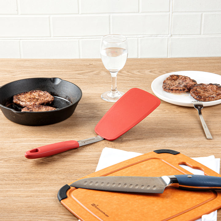 Restaurantware Comfy Grip 13.25In Solid Turner, Red, Silicone - Restaurant Equipment and Smallwares - Canadian Distribution - Ships Free Within Canada on Orders Above CAD $199