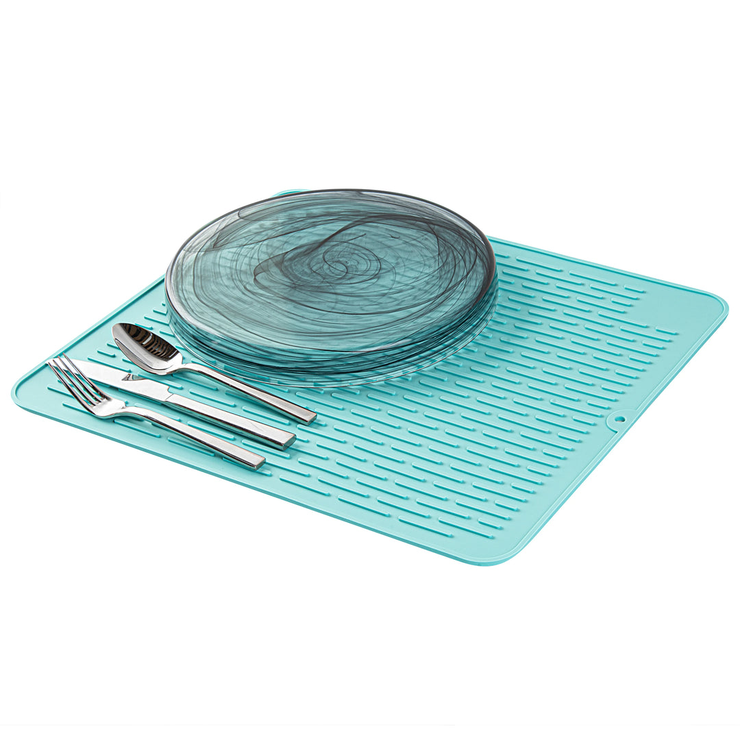Restaurantware Comfy Grip Turquoise Silicone Drying Mat, Rectangular, 17.75 x 15.75In - Restaurant Equipment and Smallwares - Canadian Distribution - Ships Free Within Canada on Orders Above CAD $199