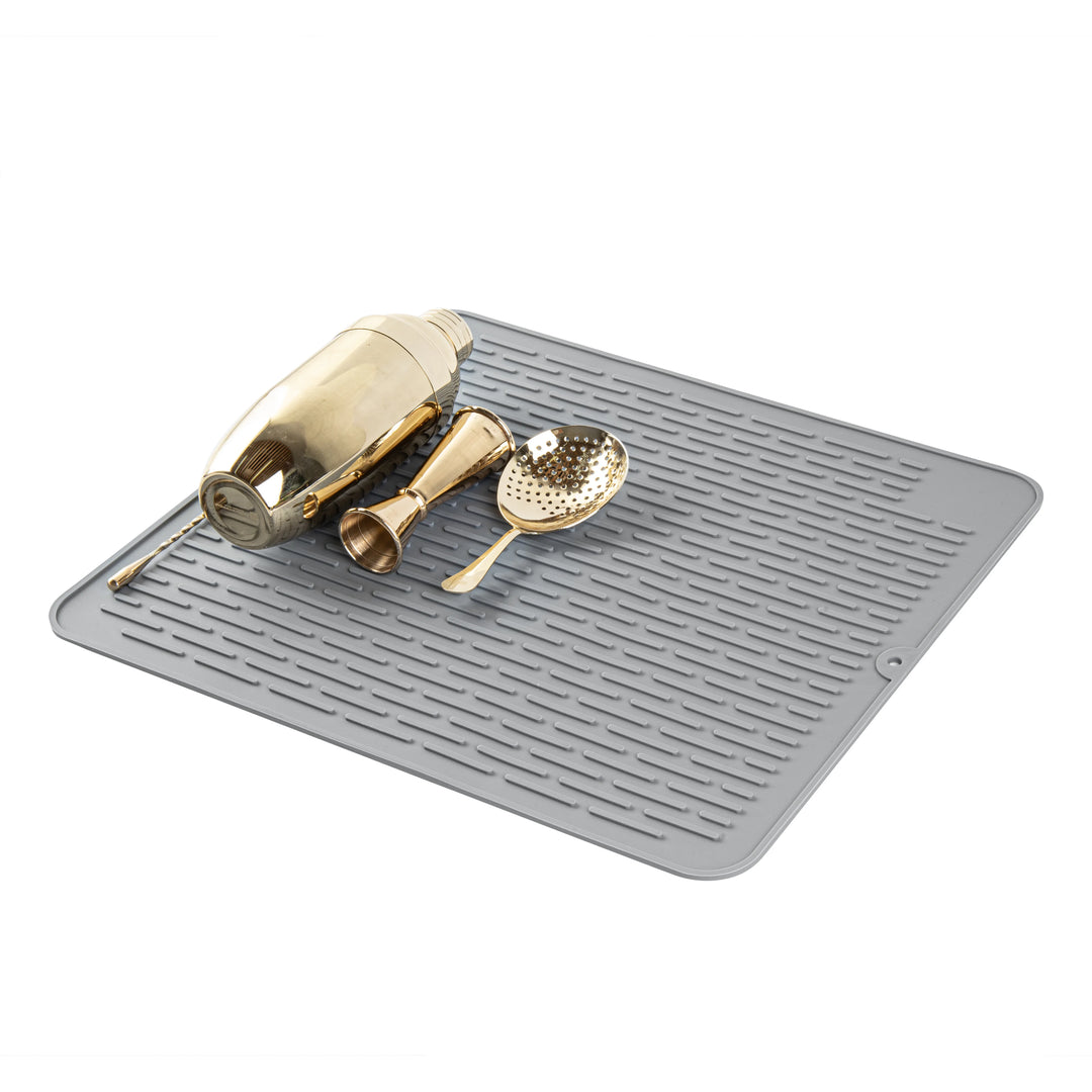 Restaurantware Comfy Grip Gray Silicone Drying Mat, Rectangular, 17.75 x 15.75In - Restaurant Equipment and Smallwares - Canadian Distribution - Ships Free Within Canada on Orders Above CAD $199