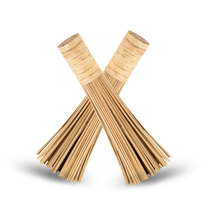 Restaurantware Motomori 11 Inch Wok Brush, Natural, Bamboo - Restaurant Equipment and Smallwares - Canadian Distribution - Ships Free Within Canada on Orders Above CAD $199