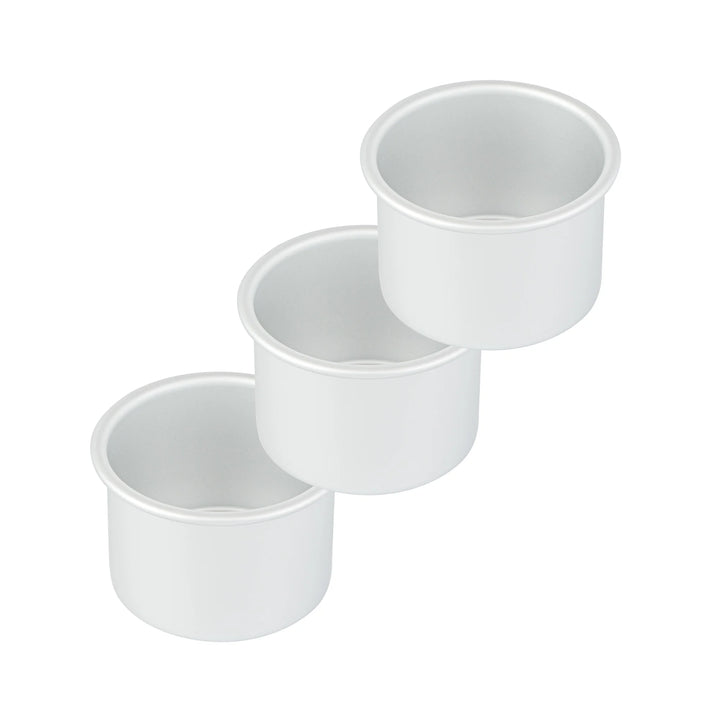 Restaurantware Met Lux 4 x 4 x 3 Inch Cake Pans, Aluminum, Round, Straight-Sided - Restaurant Equipment and Smallwares - Canadian Distribution - Ships Free Within Canada on Orders Above CAD $199