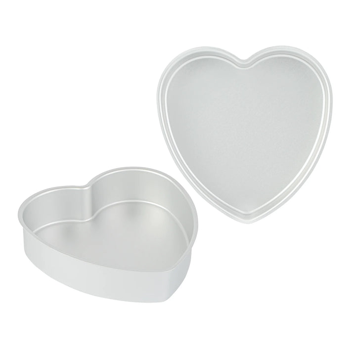 Restaurantware Met Lux 8 x 8 x 2 Inch Cake Pans, Aluminum, Heart-Shaped - Restaurant Equipment and Smallwares - Canadian Distribution - Ships Free Within Canada on Orders Above CAD $199