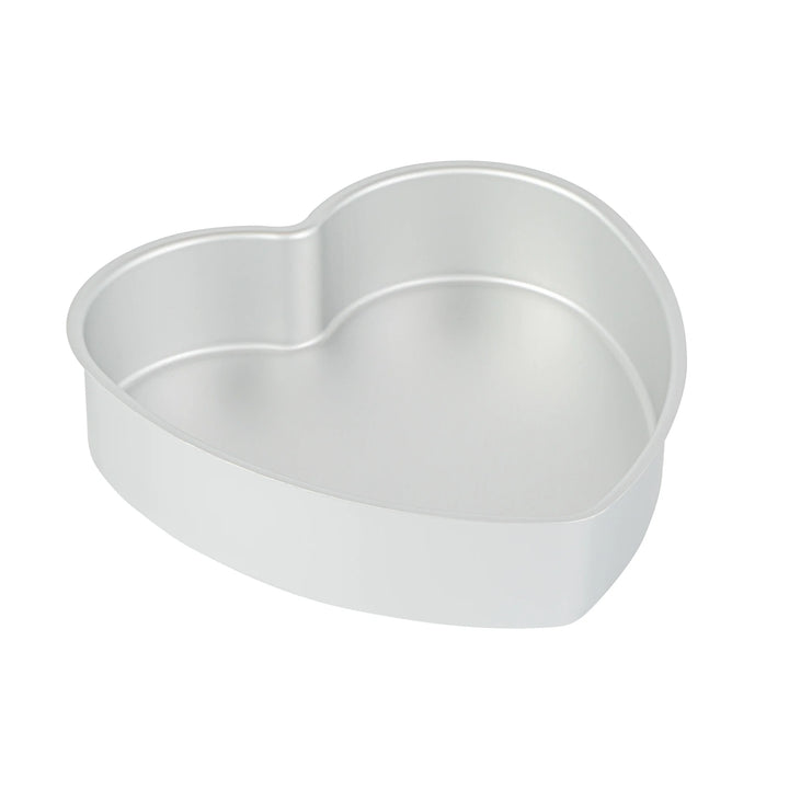 Restaurantware Met Lux 8 x 8 x 2 Inch Cake Pans, Aluminum, Heart-Shaped - Restaurant Equipment and Smallwares - Canadian Distribution