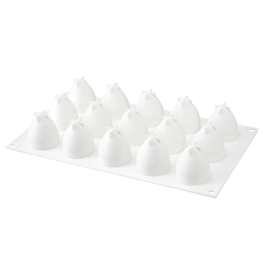 Restaurantware Pastry Tek 15-Compartment Silicone Strawberry Molds - Restaurant Equipment and Smallwares - Canadian Distribution