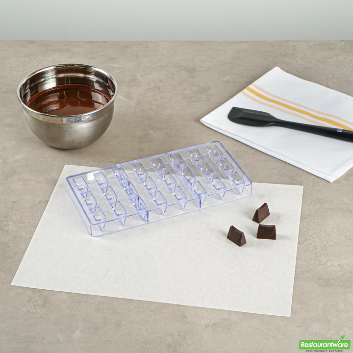 Restaurantware Pastry Tek 24-Compartment Triangle Bar Candy & Chocolate Molds, Polycarbonate - Restaurant Equipment and Smallwares - Canadian Distribution - Ships Free Within Canada on Orders Above CAD $199