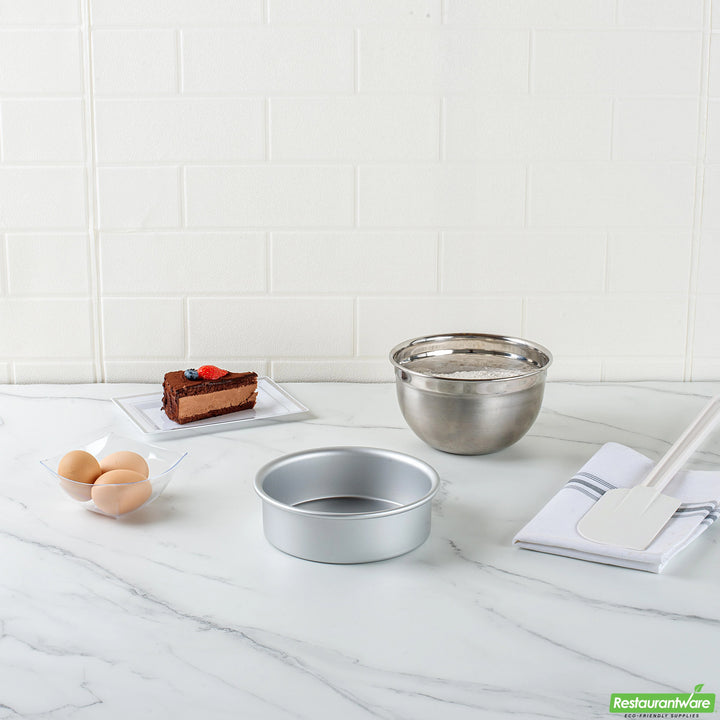 Restaurantware Met Lux 6 x 6 x 2 Inch Cake Pans, Aluminum, Round, Straight-Sided - Restaurant Equipment and Smallwares - Canadian Distribution - Ships Free Within Canada on Orders Above CAD $199