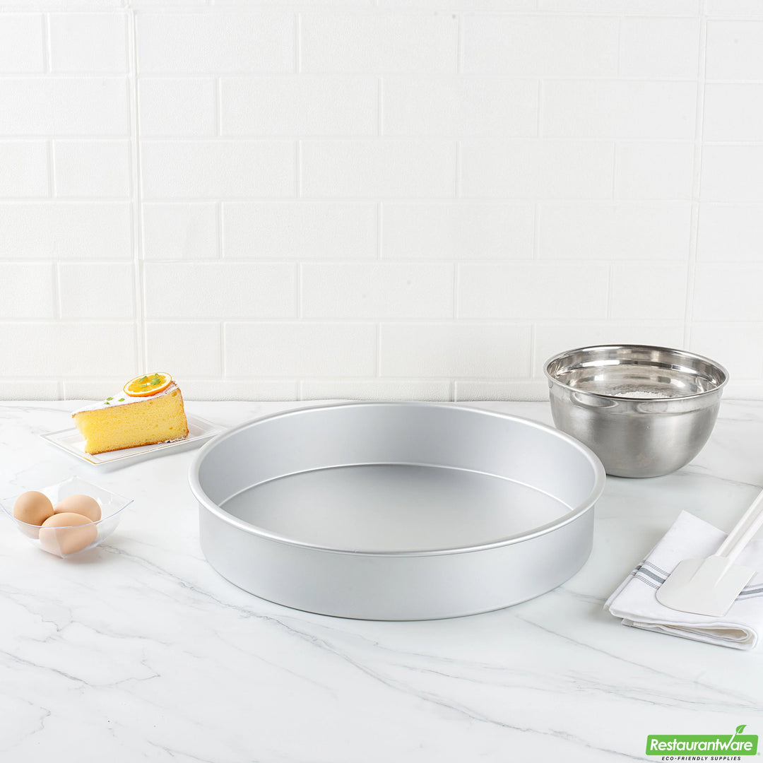 Restaurantware Met Lux 16 x 16 x 3 Inch Cake Pans, Aluminum, Round, Straight-Sided - Restaurant Equipment and Smallwares - Canadian Distribution - Ships Free Within Canada on Orders Above CAD $199