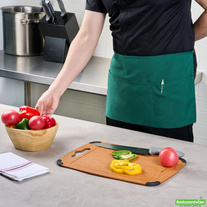 Restaurantware RW Base 3-Pocket Waist Aprons, Green, 24 x 12 Inch - Restaurant Equipment and Smallwares - Canadian Distribution