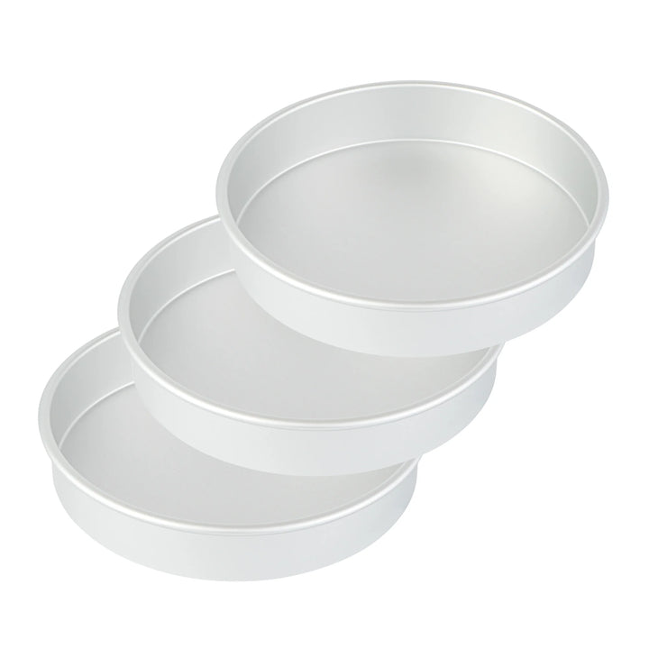 Restaurantware Met Lux 10 x 10 x 2 Inch Cake Pan, Aluminum, Round, Straight-Sided - Restaurant Equipment and Smallwares - Canadian Distribution - Ships Free Within Canada on Orders Above CAD $199