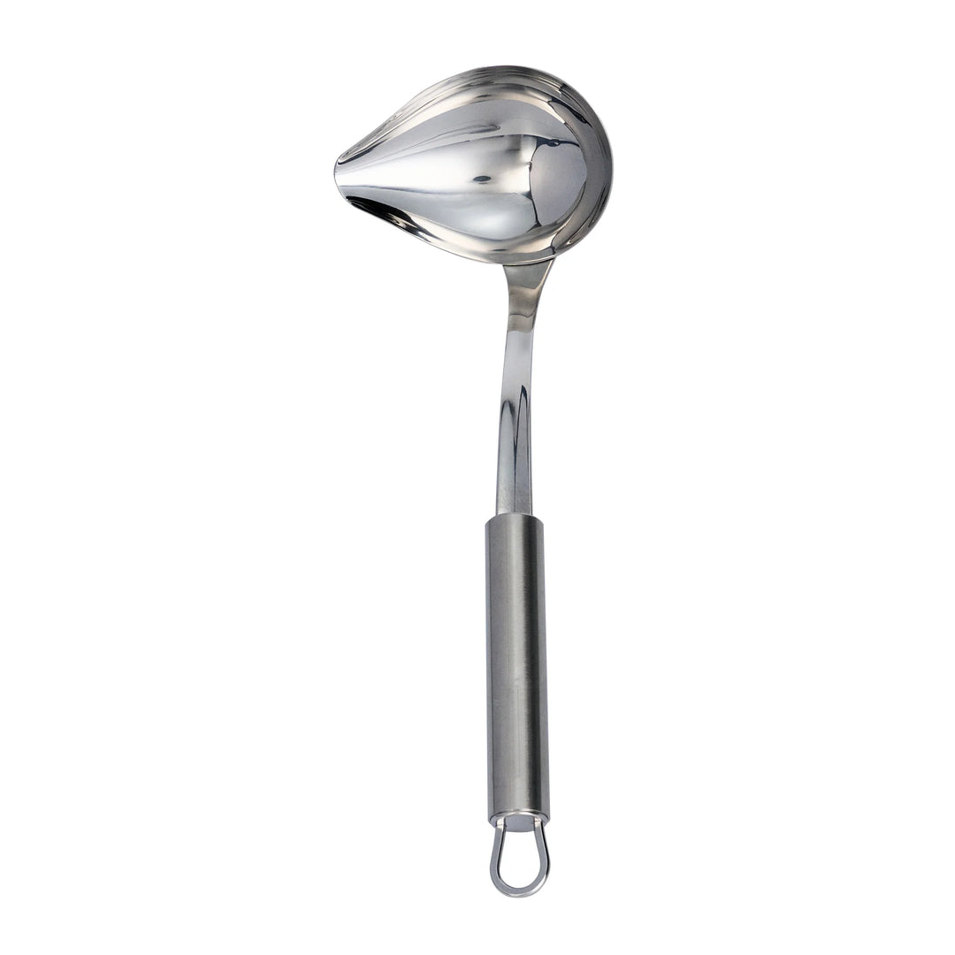 Restaurantware German Standard One-Piece 2.50 Ounce Pour Spout Ladle, Stainless Steel - Restaurant Equipment and Smallwares - Canadian Distribution