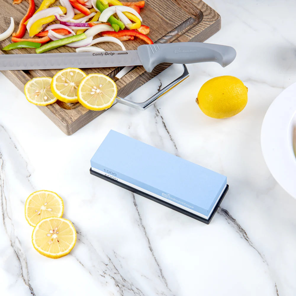 Restaurantware 2-Sided Sensei Whetstone Knife Sharpener Set, 1000 & 6000 Grit, With Silicone Holder - Restaurant Equipment and Smallwares - Canadian Distribution - Ships Free Within Canada on Orders Above CAD $199