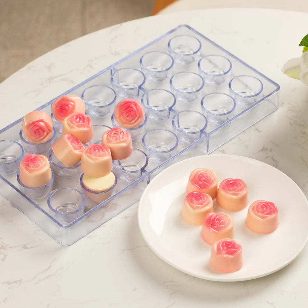 Restaurantware Pastry Tek 21-Compartment Rose Candy & Chocolate Mold, Polycarbonate - Restaurant Equipment and Smallwares - Canadian Distribution - Ships Free Within Canada on Orders Above CAD $199