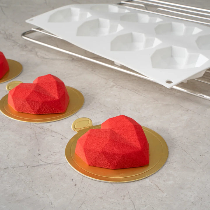 Restaurantware Pastry Tek 8-Compartment Silicone Diamond Heart Molds - Restaurant Equipment and Smallwares - Canadian Distribution - Ships Free Within Canada on Orders Above CAD $199