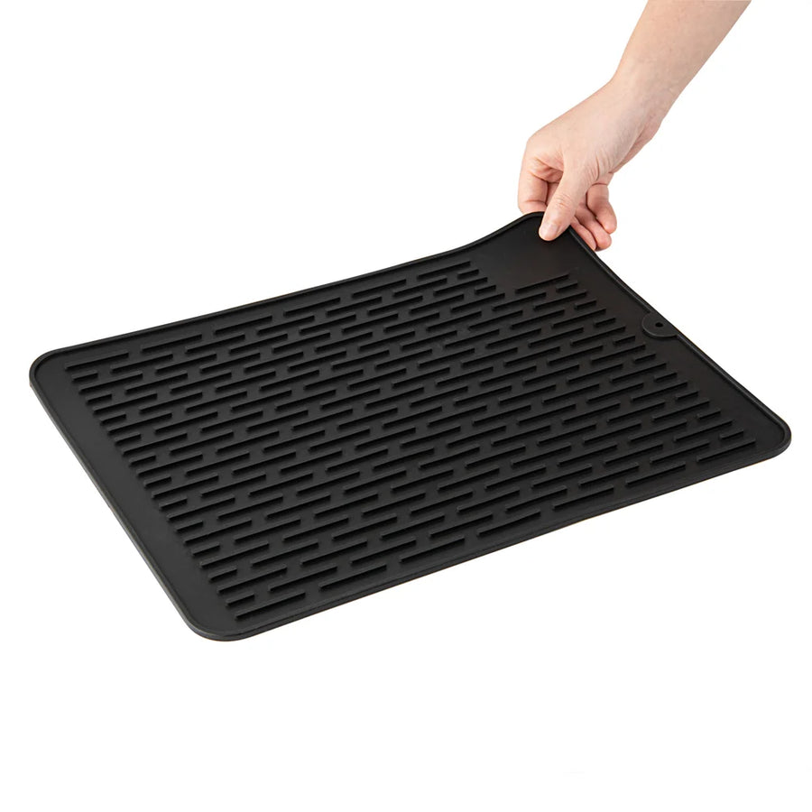 Restaurantware Comfy Grip Black Silicone Drying Mat, Rectangular, 15.75 x 11.75In - Restaurant Equipment and Smallwares - Canadian Distribution