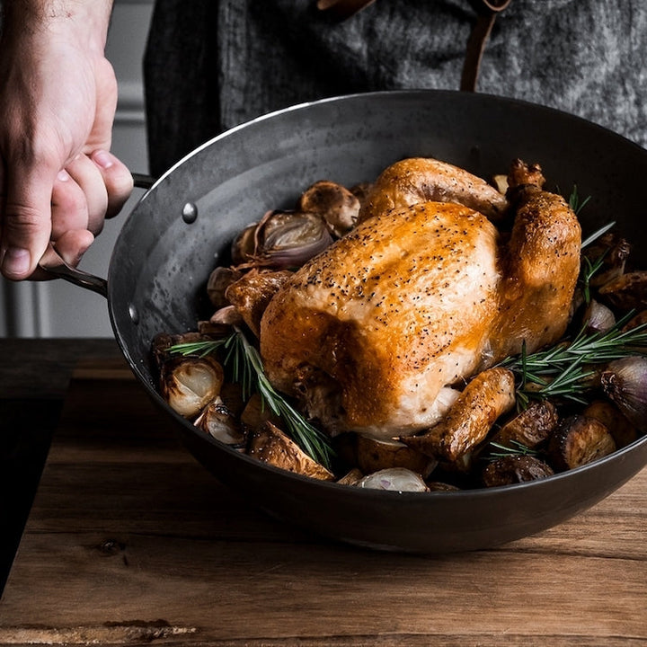 DE BUYER Mineral B Carbon Steel Country Pan with 2 Handles, 9.5 in (24 cm) - Canadian Distribution - Ships Free Within Canada on Orders Above CAD $199