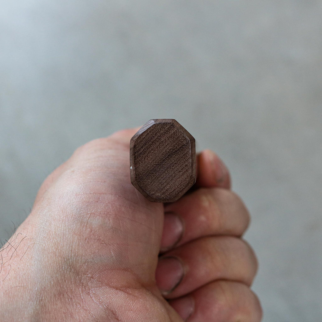 Makoto Kurosaki Santoku Tsuchime en acier damassé 165 mm