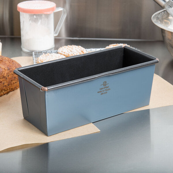 MATFER BOURGEAT Exopan Straight Loaf Cake Pan, 7 7/8" - Canadian Distribution - Ships Free Within Canada on Orders Above CAD $199