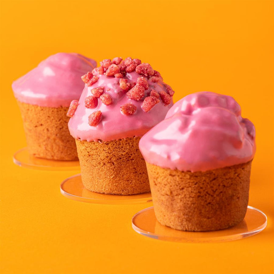 Pregel -  Covermax - Decor Strawberry - (2 x 5kg Case) - Firm Coating Cream – Canadian Distribution