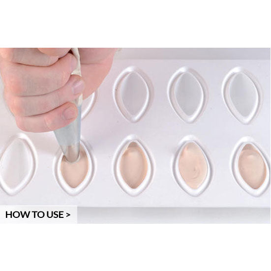 SILIKOMART Quenelle 24 (moule en silicone) - Distribution canadienne - Livraison gratuite au Canada pour les commandes de plus de 199 CAD