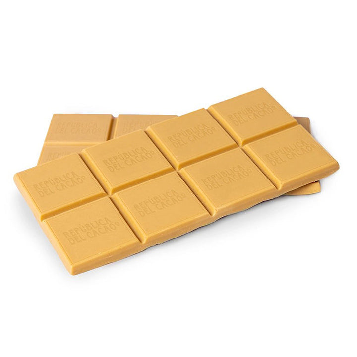 REPUBLICA DEL CACAO Ecuador 33% with Roasted Corn – White Chocolate Couverture - Canadian Distribution - Ships Free Within Canada on Orders Above CAD $199