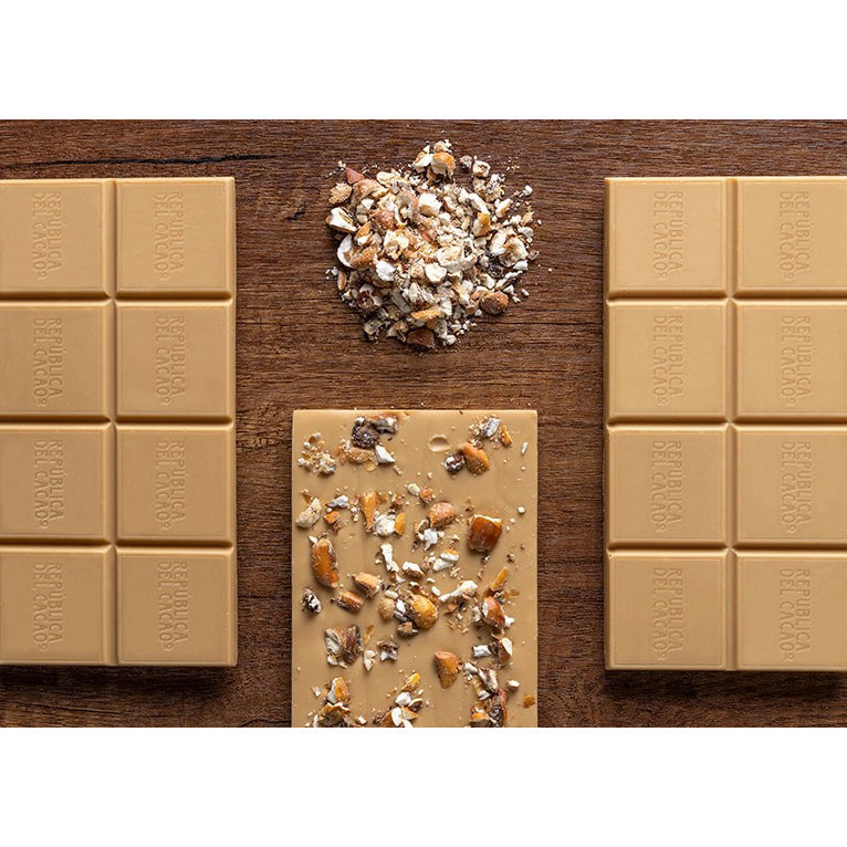 REPUBLICA DEL CACAO Ecuador 33% with Roasted Corn – White Chocolate Couverture - Canadian Distribution - Ships Free Within Canada on Orders Above CAD $199