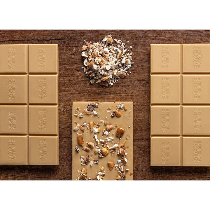 REPUBLICA DEL CACAO Ecuador 33% with Roasted Corn – White Chocolate Couverture - Canadian Distribution - Ships Free Within Canada on Orders Above CAD $199