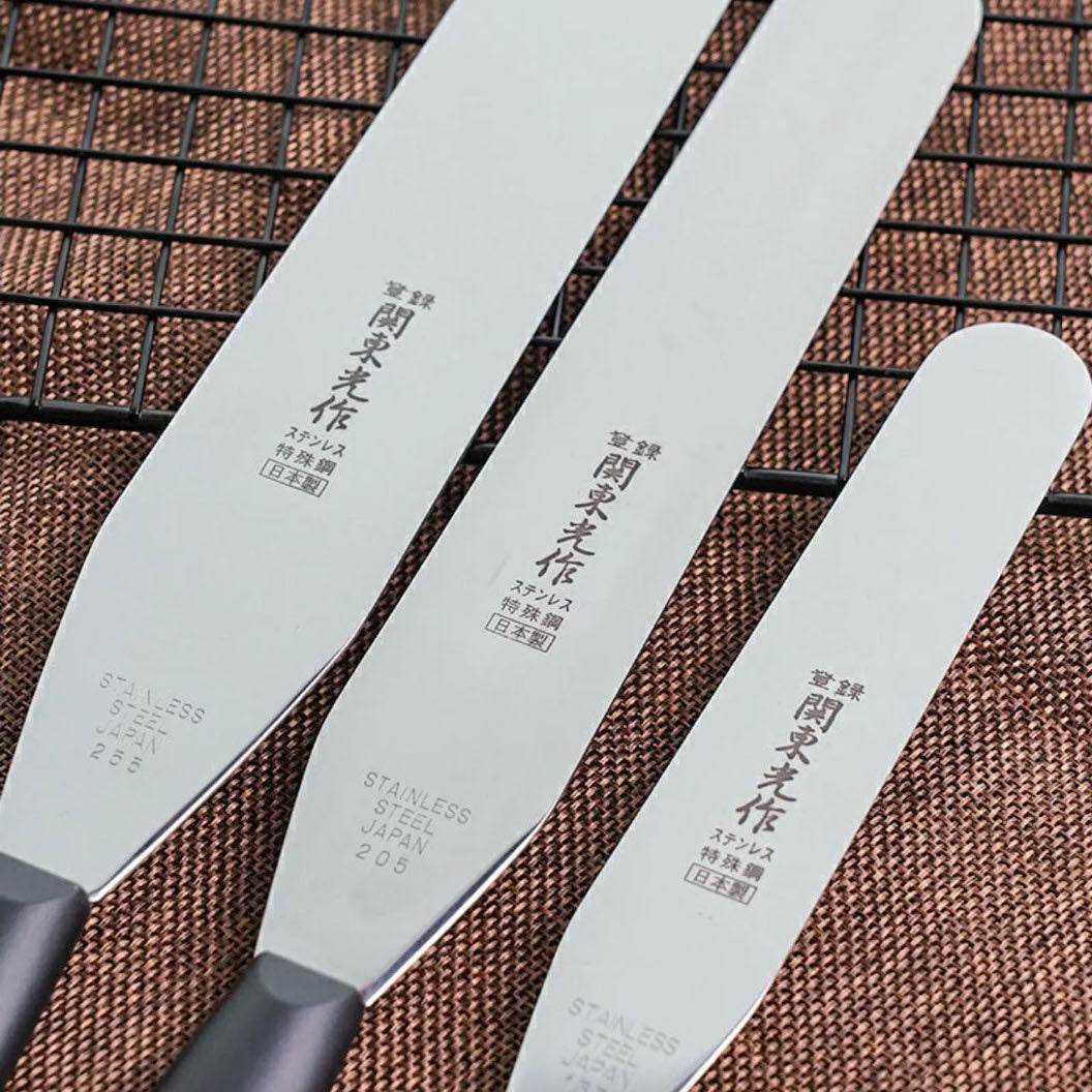 SANNENG Japanese-Style Cake Smoothing Spatula (Kanto-Ko Style) - Canadian Distribution - Ships Free Within Canada on Orders Above CAD $199