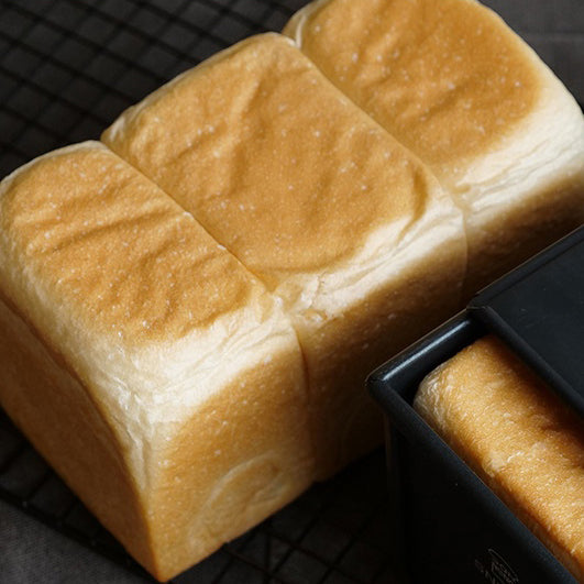SANNENG Non-Stick Pullman Loaf Pan with Lid for Low-Sugar Bread - Canadian Distribution - Ships Free Within Canada on Orders Above CAD $199