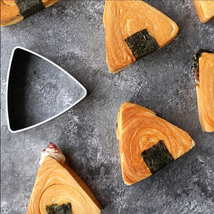 SANNENG Non-Stick Triangular Ring Mould, 100 × 93 × 40 mm - Canadian Distribution - Ships Free Within Canada on Orders Above CAD $199