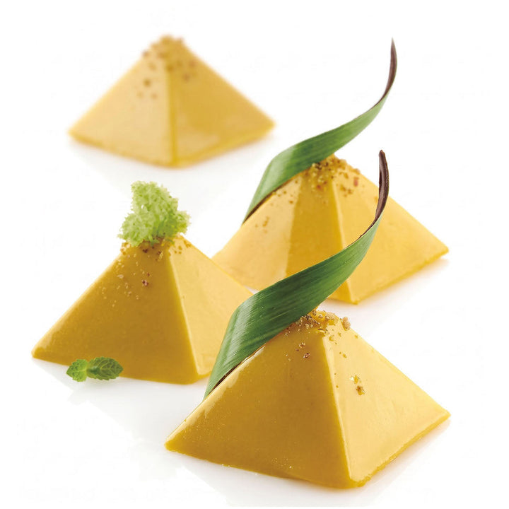 Moule en silicone PYRAMID SILIKOMART SF007 71 x 71 mm - Distribution canadienne - Livraison gratuite au Canada pour les commandes de 199 CAD $ et plus