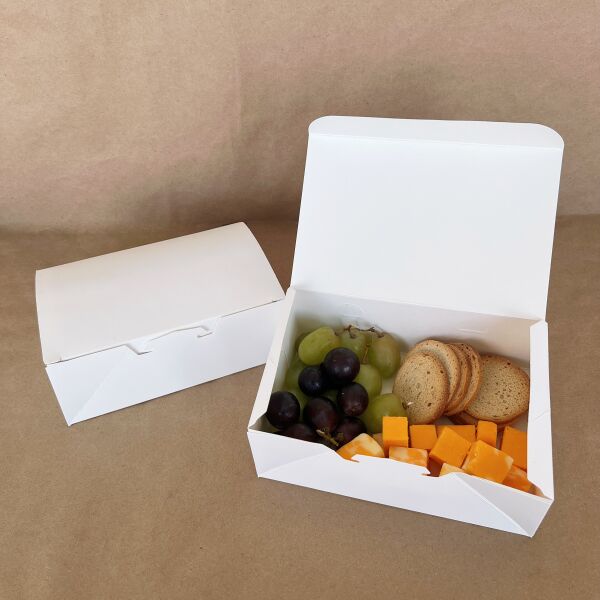 Small Snack Plain Vented 6.5" x 4.25" x 2.25" 400cs - Disposable Take Away Food Packaging - Canadian Distribution