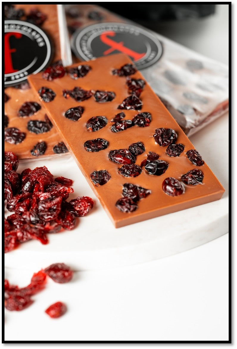 Milk Chocolate Cranberry Bar (100g) - Sold by the case of 24 x 100g bars - Canadian distributor