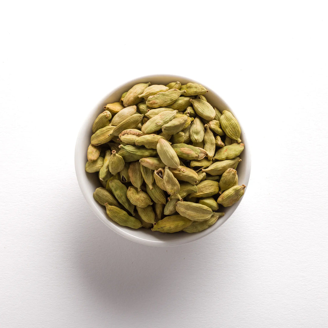 Whole Cardamom - 14 oz Case - CW Canada - Canadian Distribution