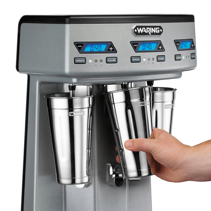WDM360TX Mélangeur de boissons robuste à triple broche avec minuterie et fonctionnement mains libres par Waring Commercial